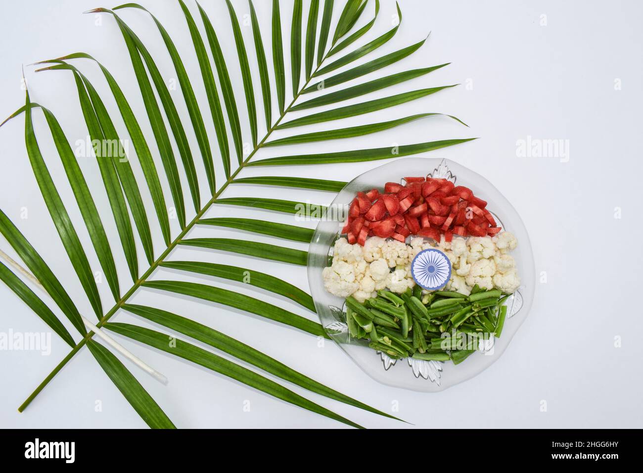République jour de l'Inde nourriture.Jour de l'indépendance alimentaire de l'Inde.Concept de légumes crus thème représentant drapeau indien tricolor tiranga jhanda Banque D'Images