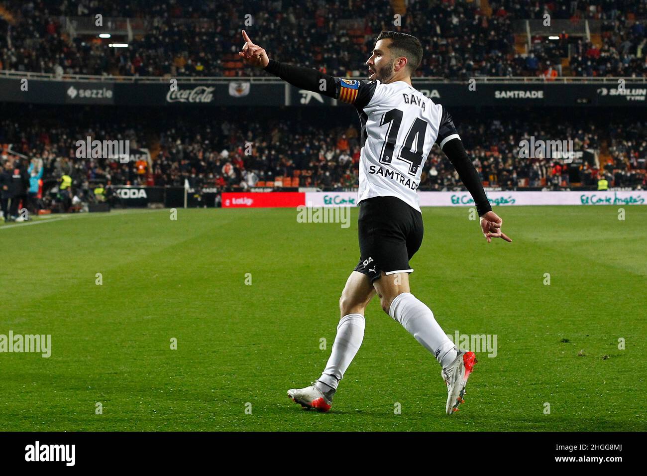 19 janvier 2022 ; Stade Mestalla, Valence, Espagne ; football de la Liga,FC de Valence contre FC de Séville; Jose Gaya de Valencia CF Banque D'Images