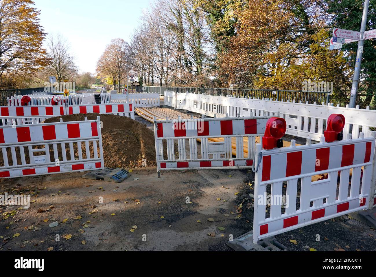 Fermeture du pont sur l'Erft après la catastrophe de l'inondation en juillet 2021, Allemagne, Rhénanie-du-Nord-Westphalie, Weilerswist Banque D'Images