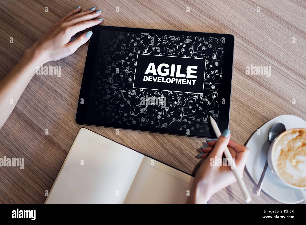 Concept de développement agile sur l'écran de l'appareil. Banque D'Images