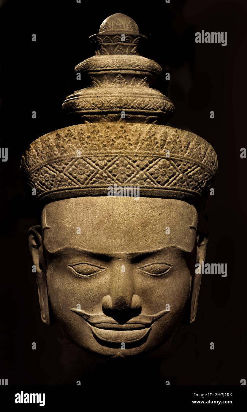Tête de Vishnu - Cambodge 10th siècle A.D. grès cambodgien. Banque D'Images