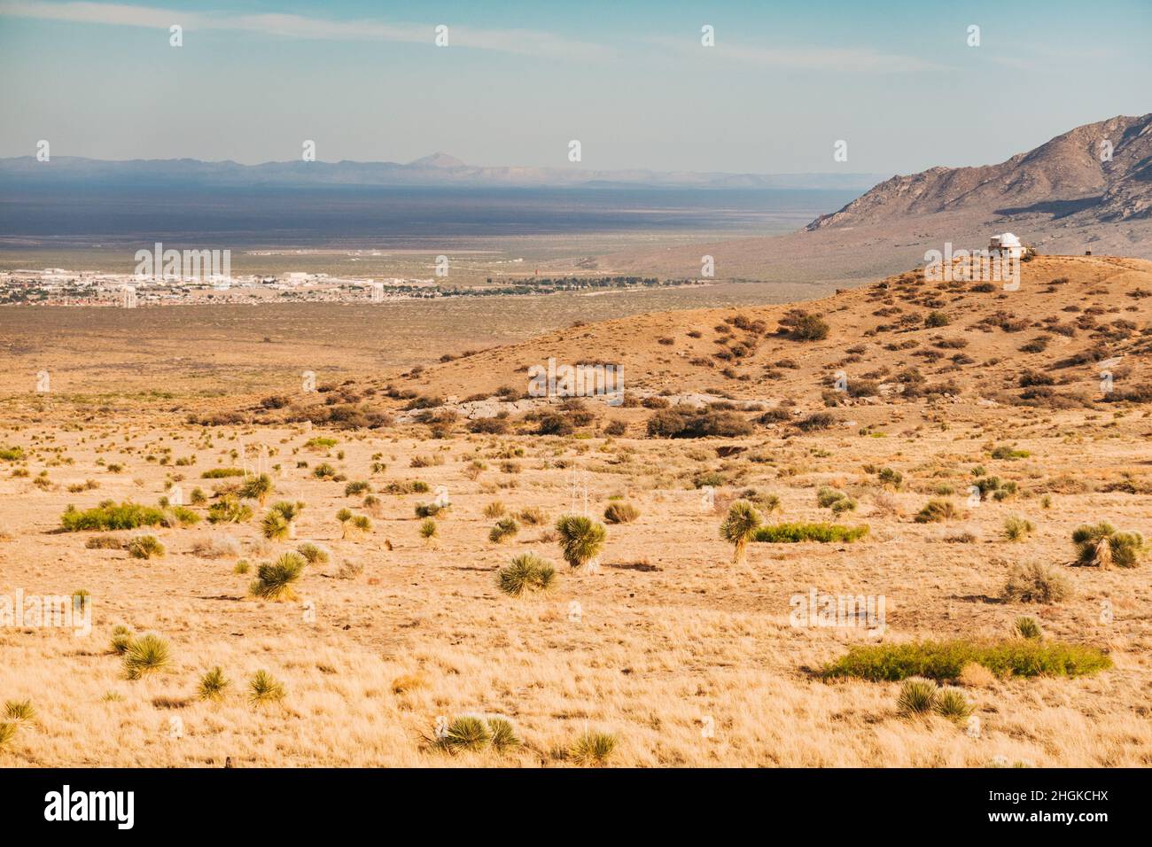 Le canton de la gamme de missiles de White Sands, un site d'essai de l'armée américaine, au Nouveau-Mexique, aux États-Unis, vu de la route Banque D'Images