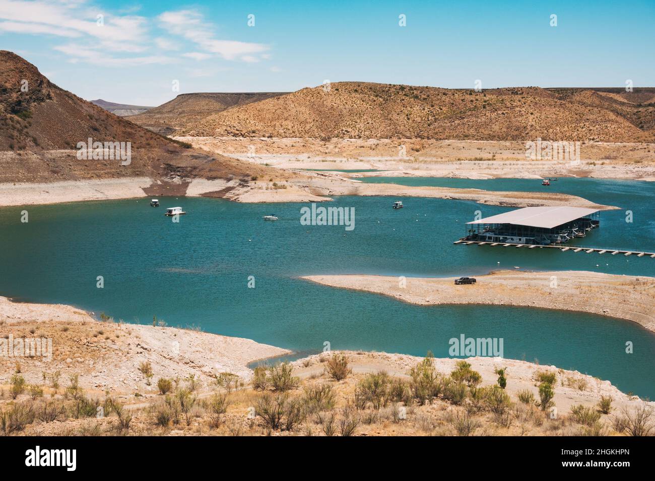 Bateaux sur le réservoir Elephant Butte, un lac artificiel créé par le barrage éponyme sur le Rio Grande près de la vérité ou des conséquences, Nouveau-Mexique, Etats-Unis Banque D'Images