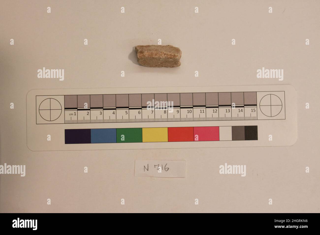 Fragment de stuc probablement 8th–12th siècle.Fragment de stuc 742083 Banque D'Images