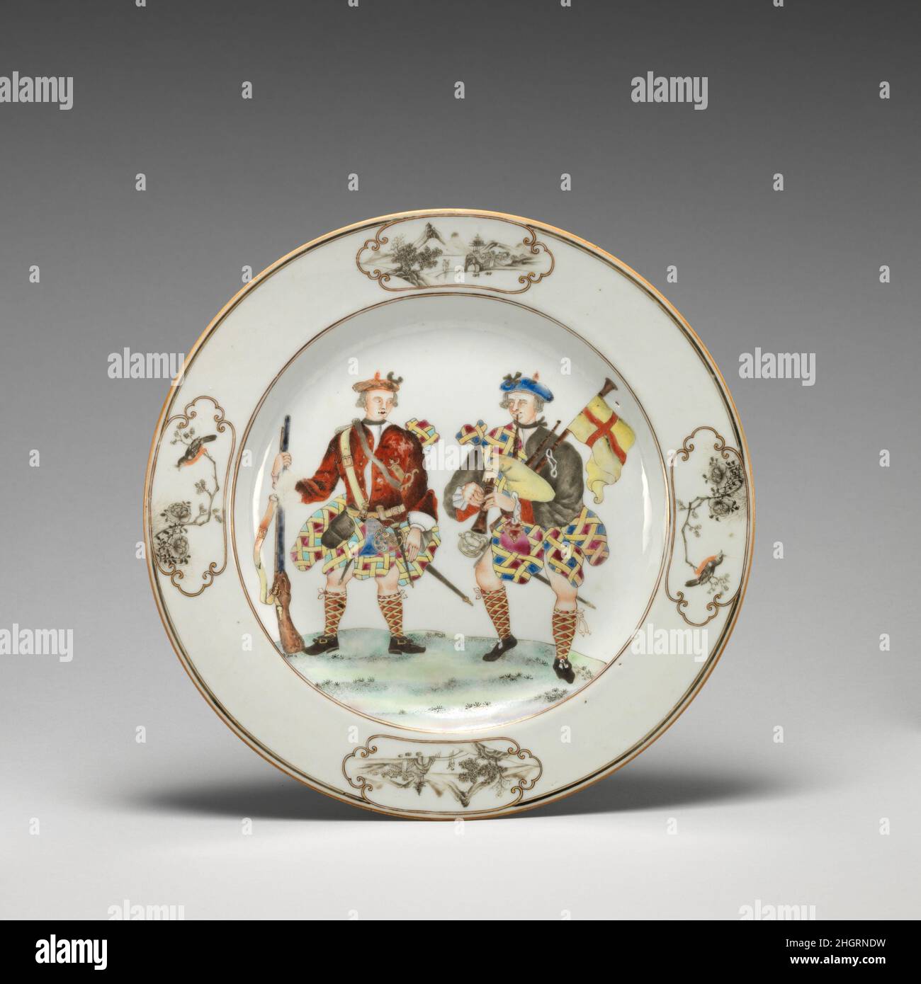 Assiette (une de deux) Chinois du milieu du 18th siècle, pour le marché britannique ou écossais.Plaque (une de paire).Chinois, pour le marché britannique ou écossais. Mi-18th siècle.Porcelaine à pâte dure.Céramique-porcelaine-exportation Banque D'Images