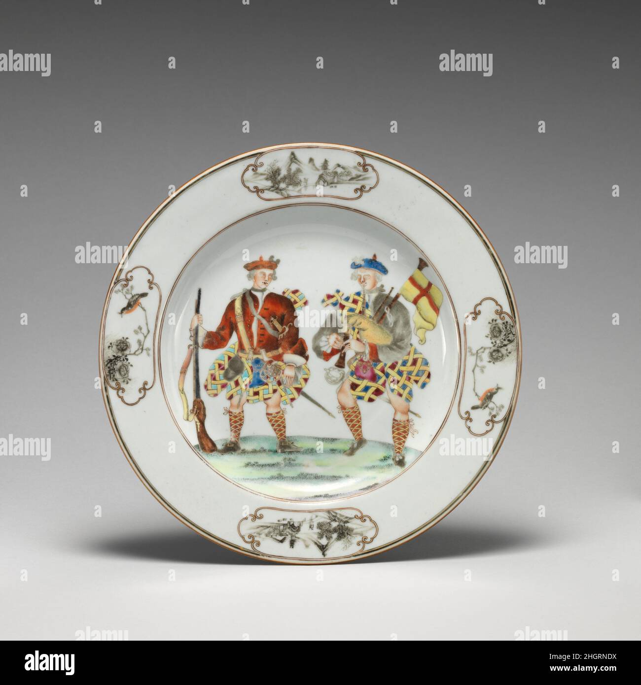 Assiette (une de deux) Chinois du milieu du 18th siècle, pour le marché britannique ou écossais.Plaque (une de paire).Chinois, pour le marché britannique ou écossais. Mi-18th siècle.Porcelaine à pâte dure.Céramique-porcelaine-exportation Banque D'Images