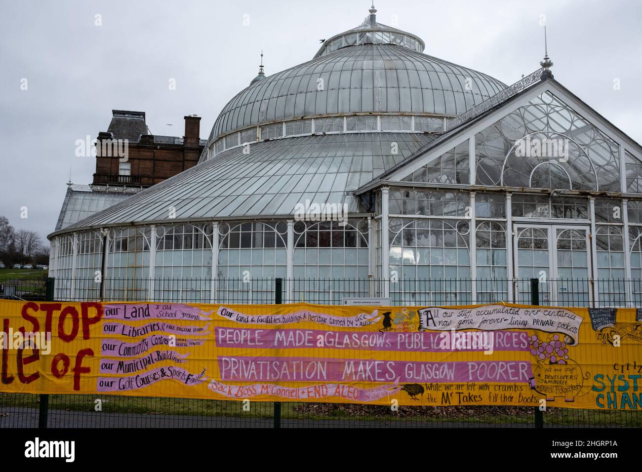 Glasgow, Royaume-Uni.Ouvrir la manifestation du Palais du peuple, contre la décision du Conseil municipal de Glasgow de garder fermé le musée du peuple et de l’histoire de Glasgow depuis 2017, à Glasgow, en Écosse, le 22 janvier 2022.Credit: Jeremy Sutton-Hibbert/ Alamy Live News. Banque D'Images