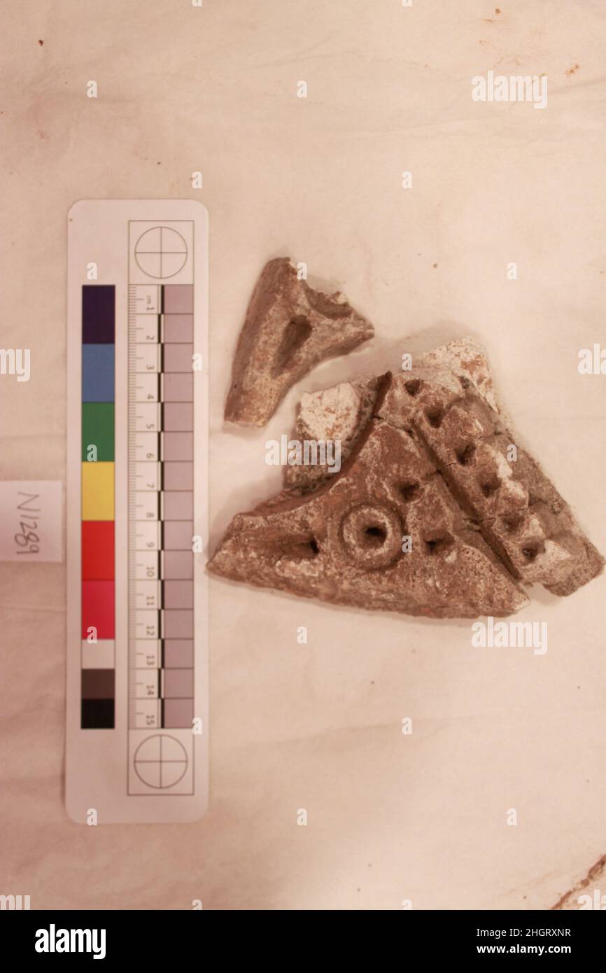 Fragment de stuc probablement 8th–12th siècle.Fragment de stuc 741087 Banque D'Images