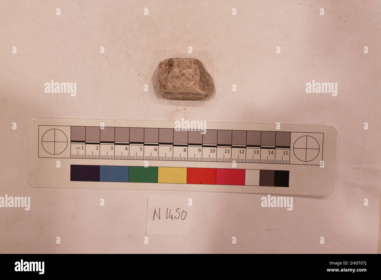 Fragment de stuc probablement 8th–12th siècle.Fragment de stuc 741263 Banque D'Images