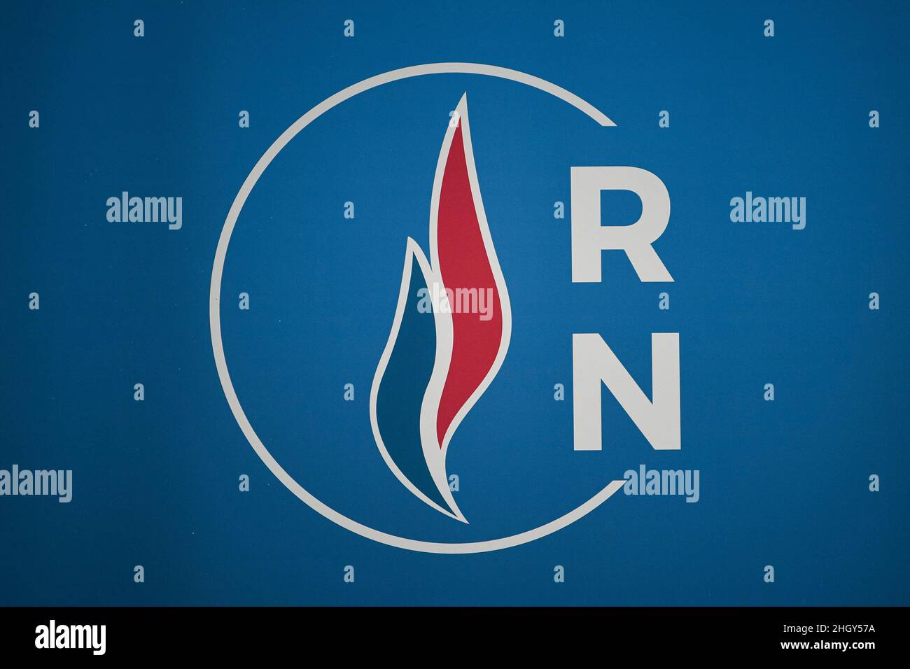 Illustration du logo de la campagne présidentielle de Marine le Pen candidate du parti politique le 'rassemblement National' (RN). Banque D'Images