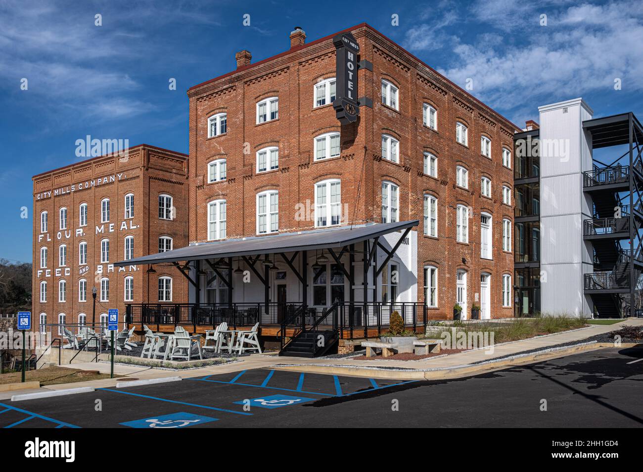 City Mills Hotel, un hôtel haut de gamme situé dans un moulin historique rénové, sur la rivière Chattahoochee, dans le centre-ville de Columbus, en Géorgie.(ÉTATS-UNIS) Banque D'Images