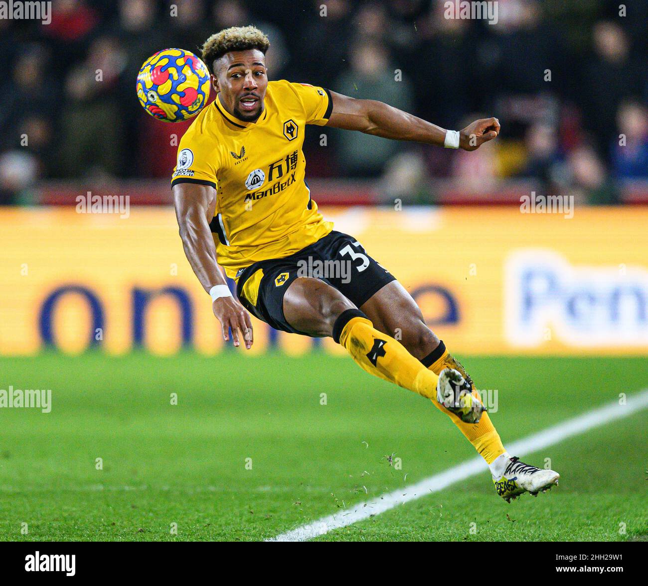 22 janvier - Brentford / Wolverhampton Wanderers - Premier League - Brentford Community Stadium Adama Traore lors du match de la Premier League au Brentford Community Stadium, Londres.Crédit photo : © Mark pain / Alamy Live News Banque D'Images