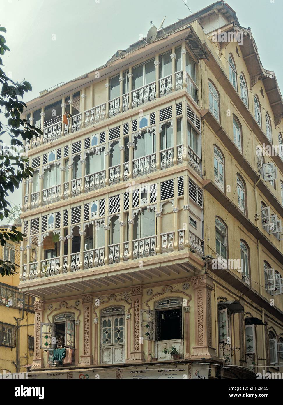 12 17 2021 style traditionnel Old House Bazargate Street fort Mumbai Maharashtra Inde Asie Banque D'Images