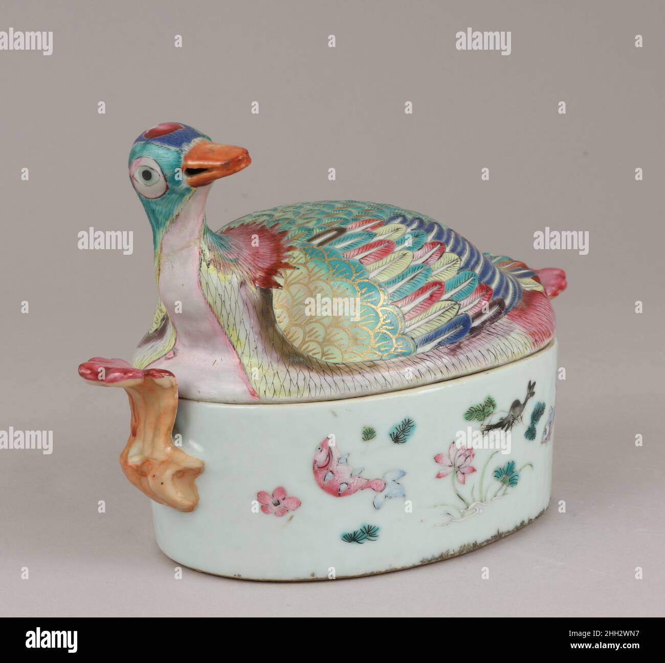 Reen avec couverture 19th siècle chinois, peut-être pour le marché portugais.Redans avec couvercle.Chinois, peut-être pour le marché portugais.19th siècle.Porcelaine à pâte dure.Céramique-porcelaine-exportation Banque D'Images