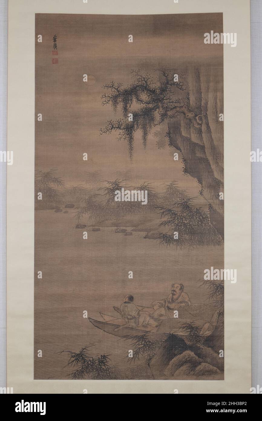 Pêcheur contemplant la lune fin 15th–début 16th siècle Ye Guang près des rives d'une rivière, deux hommes en bateaux de pêche amarrés contemplez la lune.Leurs robes grondées et leurs cheveux vieux indiquent leur séparation des ambitions de service public, tout comme leur accent sur la lune indique leur lien avec la nature.Bien que peu de peintures restent de la main du peintre Ye Guang feu-Ming, la plupart sont des images romantiques des pêcheurs, il est donc probable qu'il s'est spécialisé dans le genre.Pêcheur regardant la lune.YE Guang (chinois, actif fin 16th–début 17th siècle).Chine. Fin 15th–début 16 Banque D'Images