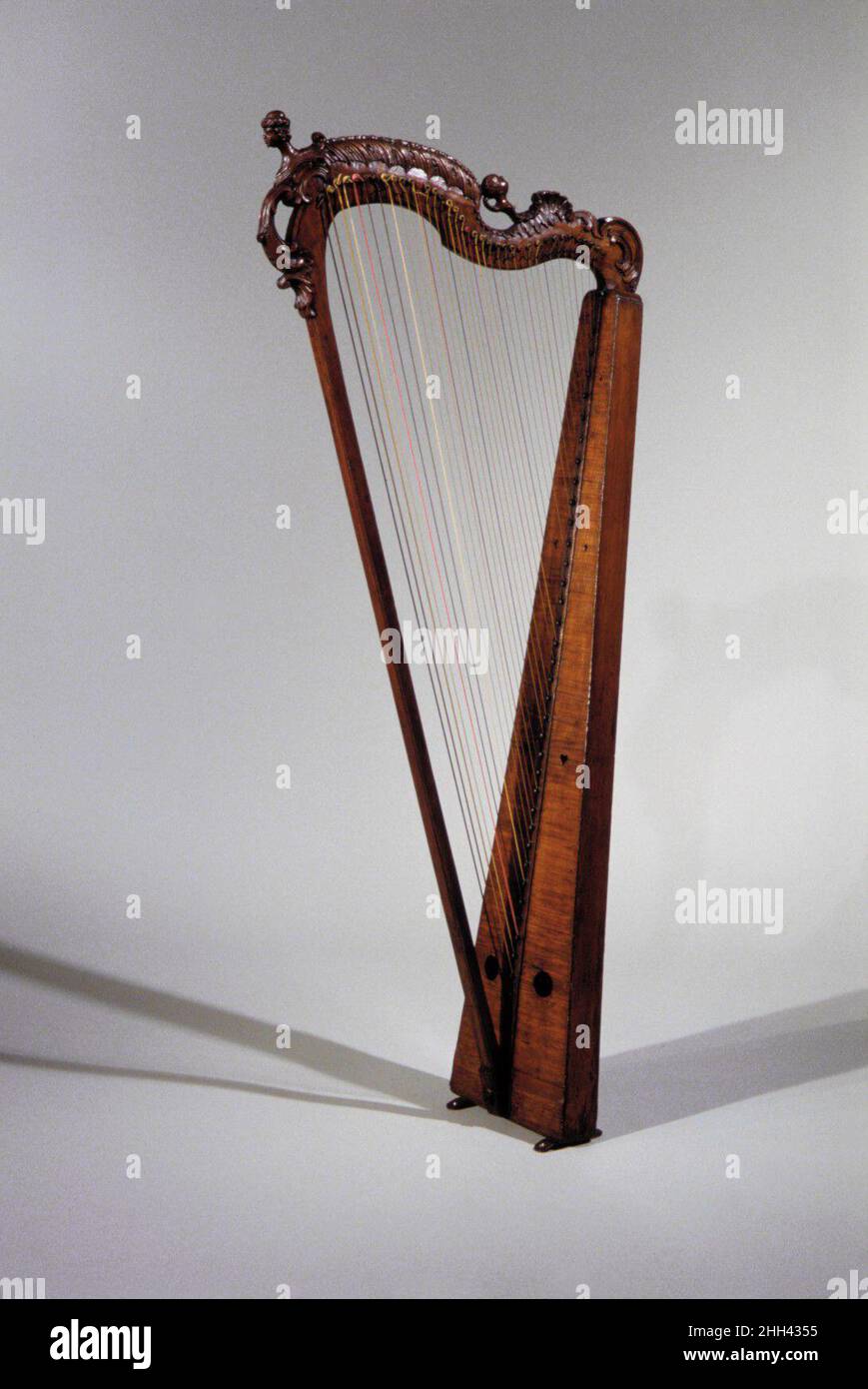 Gothic harp Banque de photographies et d'images à haute résolution - Alamy