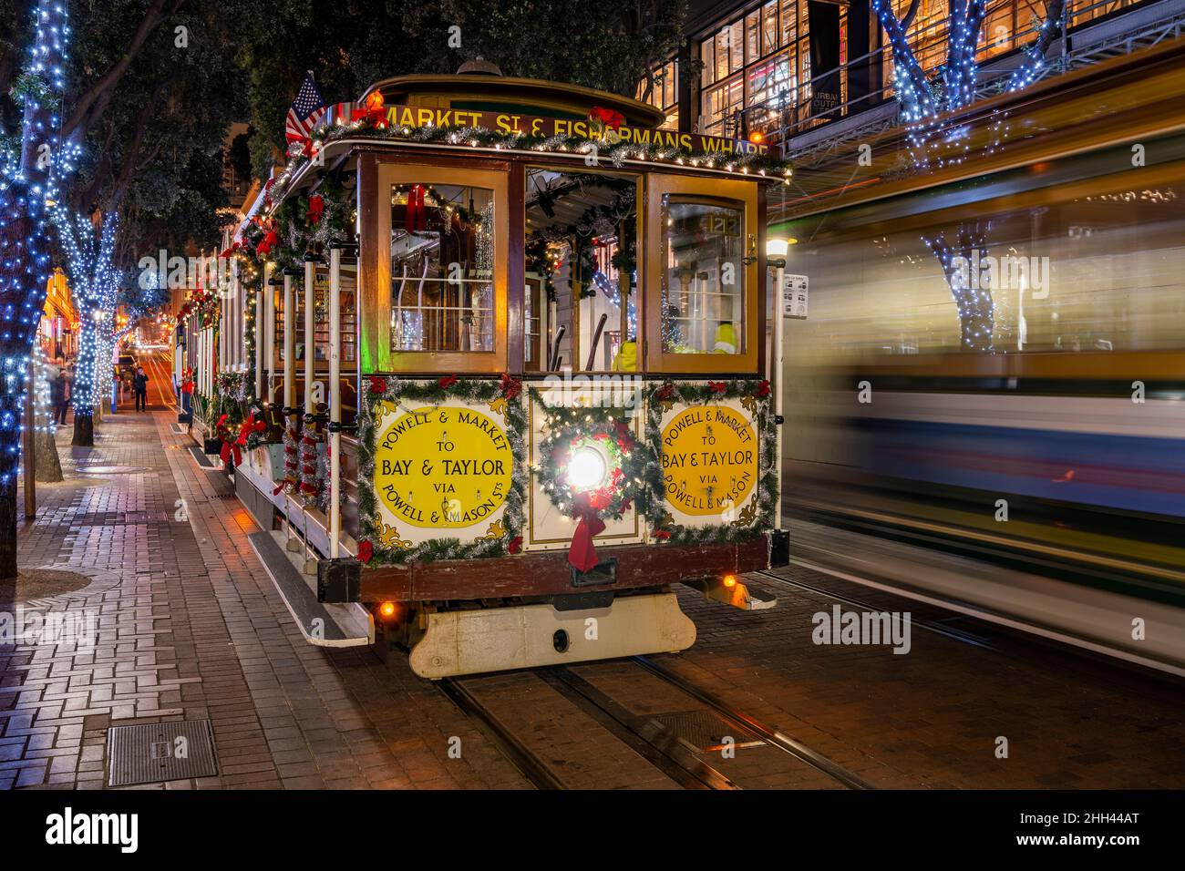 Powell et le téléphérique Market Line la nuit, San Francisco, Californie, États-Unis Banque D'Images