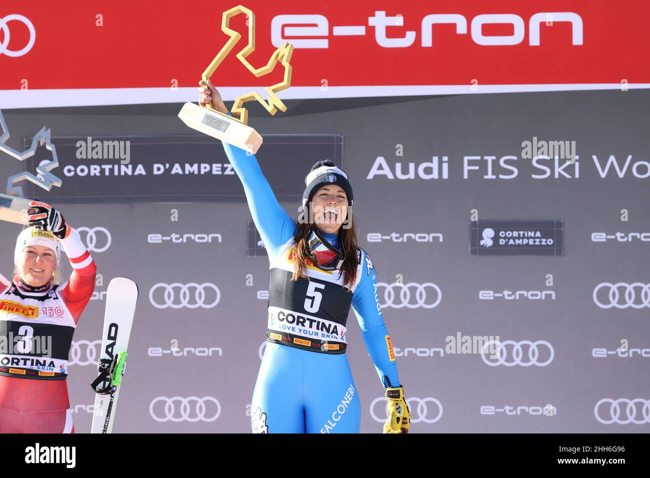 Elena Curtoni (ITA) lors de la coupe du monde de ski 2022 FIS - femmes Super Giant, course de ski alpin à Cortina d'Ampezzo, Italie, janvier 23 2022 Banque D'Images