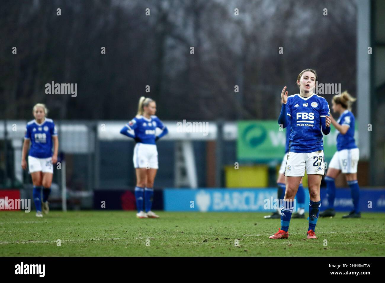 BURTON ON TRENT, ROYAUME-UNI.23rd JANV. Shannon O'Brien de Leicester City a été jetée à temps plein lors du match de la Barclays FA Women's Super League entre Leicester City et Aston Villa au Pirelli Stadium, Burton Upon Trent, le dimanche 23rd janvier 2022.(Crédit : Kieran Riley | INFORMATIONS MI) crédit : INFORMATIONS MI et sport /Actualités Alay Live Banque D'Images