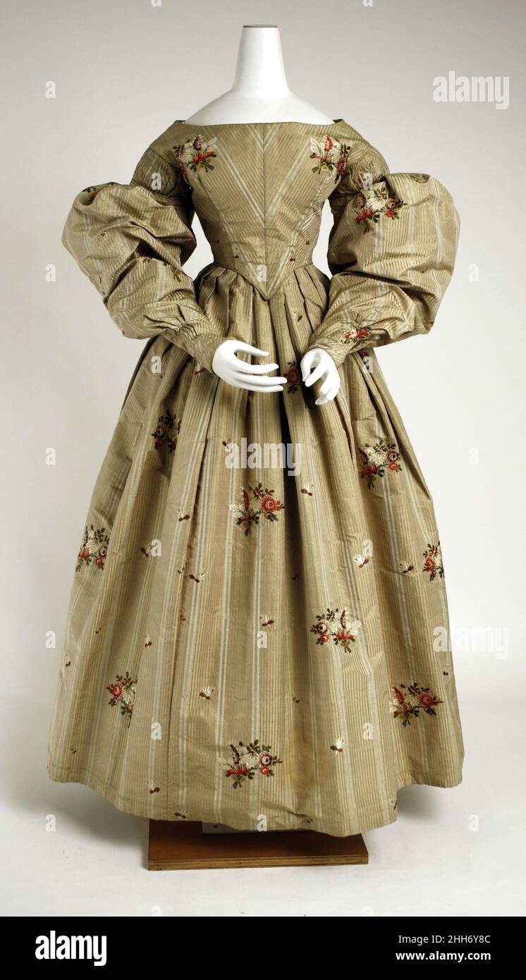 Robe ca.1836 Anglais.Robe.Britannique. CA.1836. soie Photo Stock - Alamy