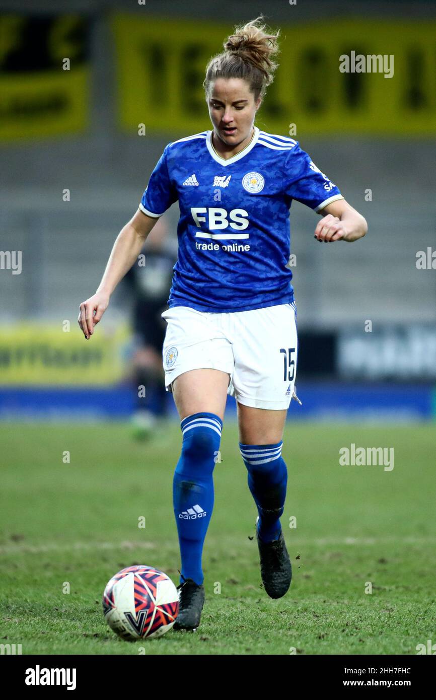 BURTON ON TRENT, ROYAUME-UNI.23rd JANV. Sophie Howard de Leicester City photographiée avec le ballon lors du match Barclays FA Women's Super League entre Leicester City et Aston Villa au stade Pirelli, Burton Upon Trent, dimanche 23rd janvier 2022.(Crédit : Kieran Riley | INFORMATIONS MI) crédit : INFORMATIONS MI et sport /Actualités Alay Live Banque D'Images