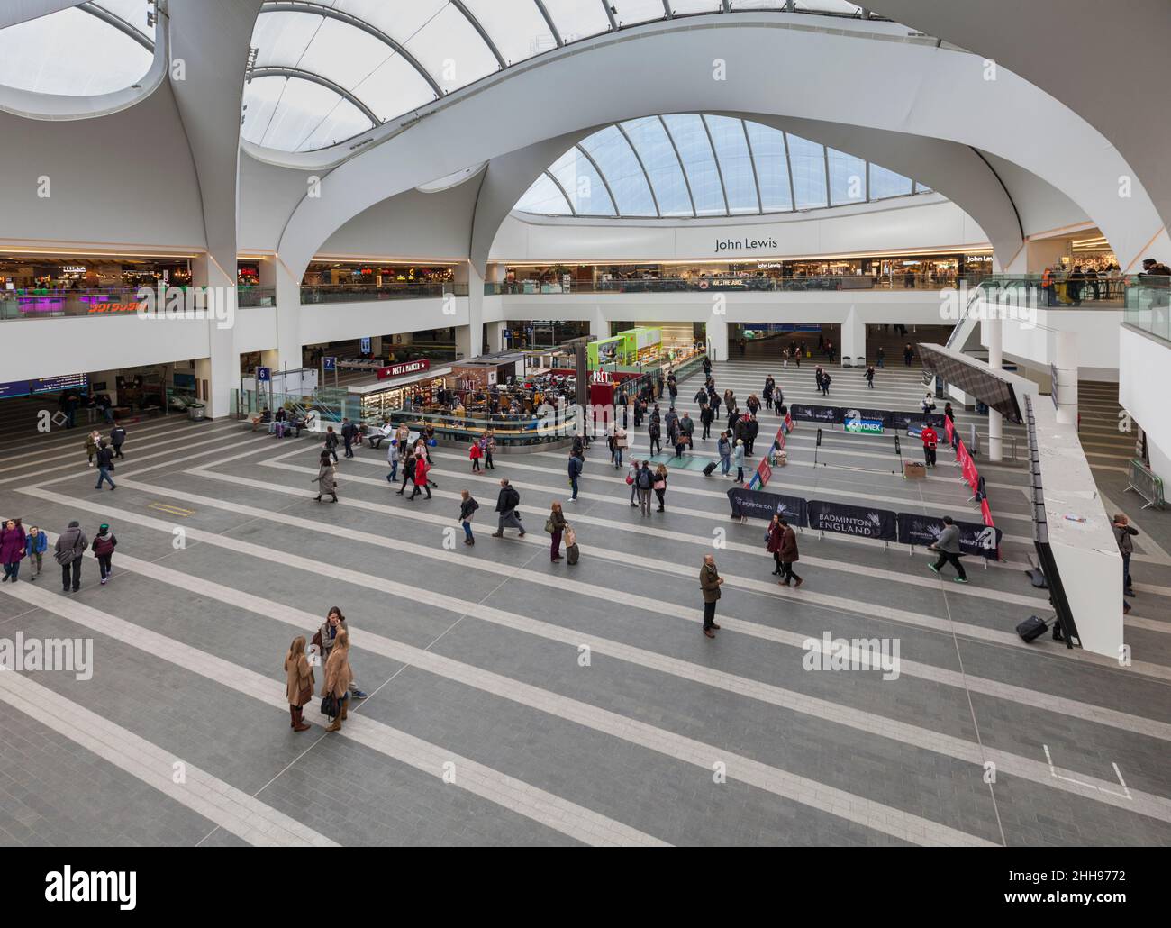 Gare de Birmingham New Street, Royaume-Uni.Grand centre commercial central Banque D'Images