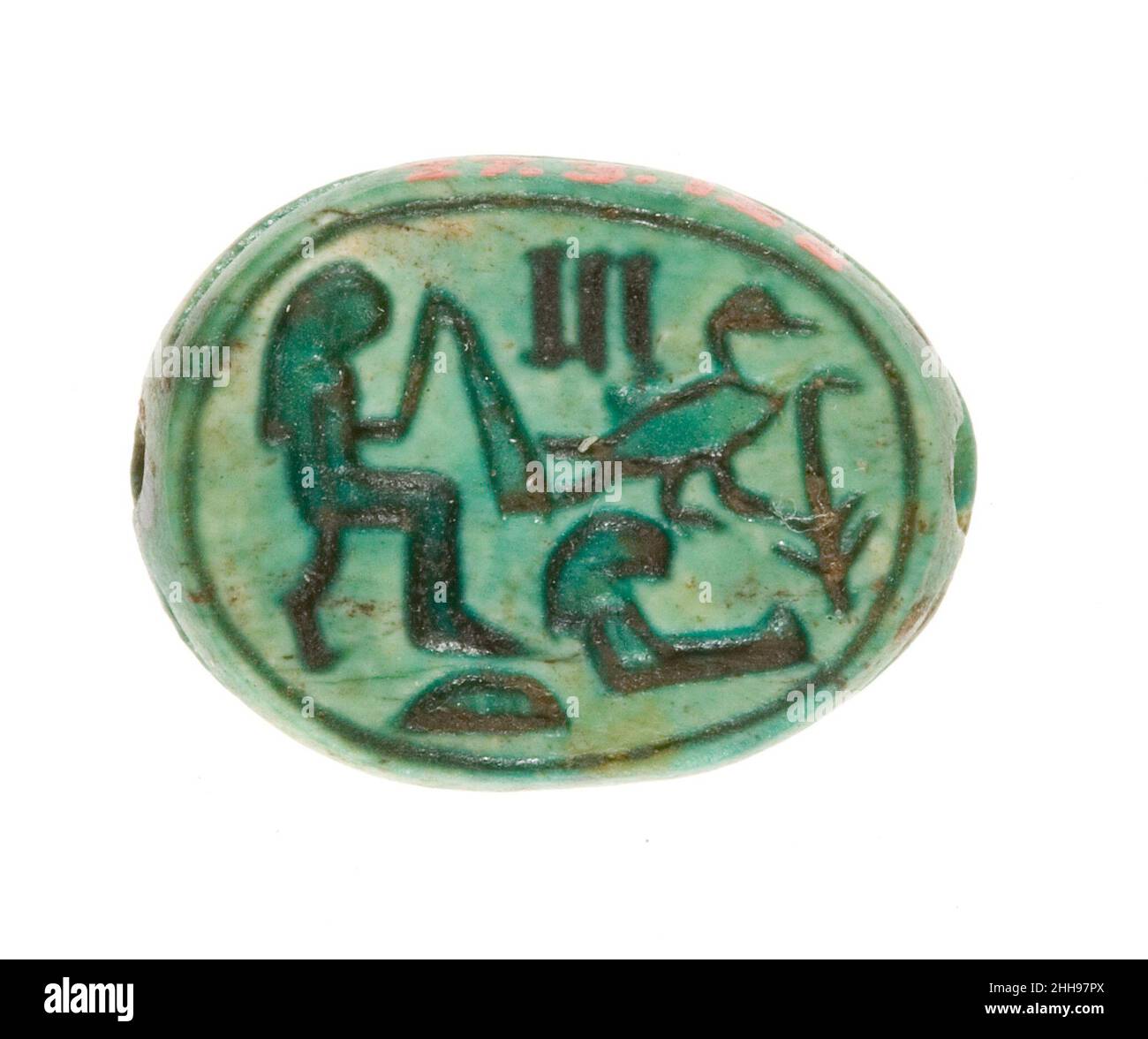 Scarab inscrit pour la fille du roi Hatshepsut ca.1479–1458 C.-B. Nouveau Royaume pendant la saison des fouilles de 1926-1927, l'expédition égyptienne du Musée a découvert trois dépôts de fondation le long du mur d'enceinte est du temple funéraire de Hatshepsut à Deir el-Bahri dans l'ouest des Thèbes.Parmi les contenus, 299 scarabs et sceaux.Soixante-cinq d'entre eux sont maintenant dans le Musée égyptien, le Caire, et le reste ont été acquis par le Musée dans la division des trouvailles.parmi les inscriptions sur les bases de ces scarabs et sceaux sont des exemples de chaque titre Hatshepsut tenu, à partir de l'époque elle était Banque D'Images