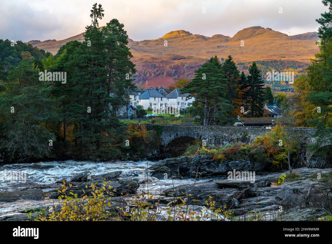 CHUTES DE DOCHART KILLIN ECOSSE ROYAUME-UNI Banque D'Images