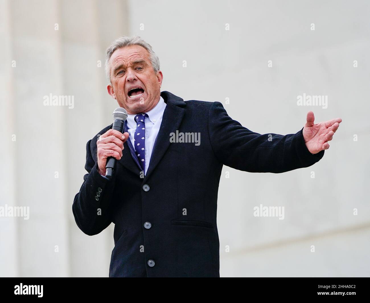 Washington, États-Unis.23rd janvier 2022.Robert F. Kennedy Jr. Prend la parole lors d'un rassemblement et d'une marche pour protester contre les mandats de vaccination dans le National Mall de Washington DC le dimanche 23 janvier 2022.Photo par Jemal Countess/UPI crédit: UPI/Alay Live News Banque D'Images