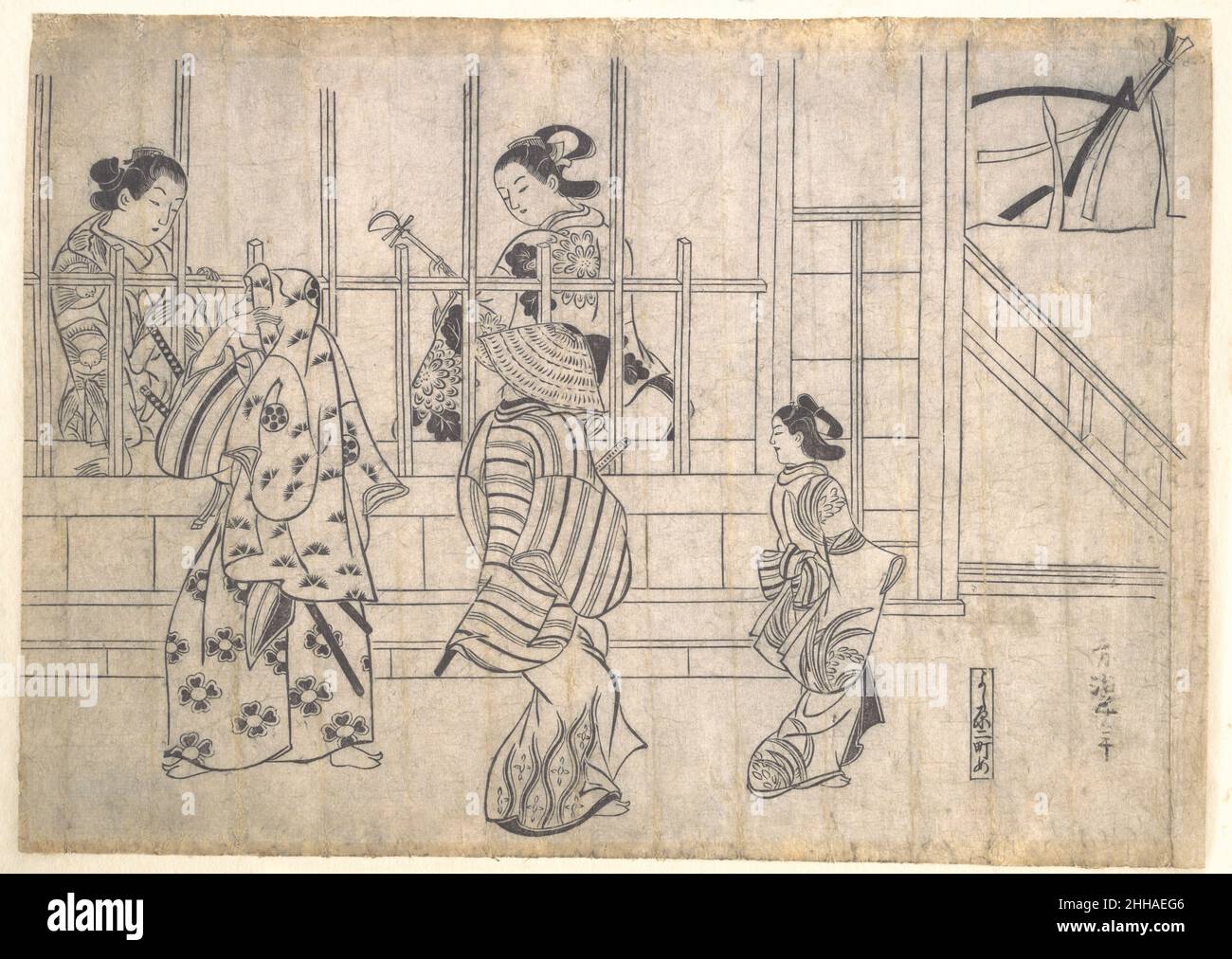 Scène de rue à Yoshiwara fin du 17th siècle Hishikawa Moronobu Japonais dans cette scène de Yoshiwara par Moronobu, l'auteur de ukiyo-e imprimés, une courtesan se penche sur le treillis d'une fenêtre de maison de thé et converse avec un samouraï qui a drapé un manteau sur sa tête.Cette tentative de dissimuler son identité ne sert qu'à attirer l'attention du courtesan jouant le samisen et les passants.La vue en profil du visage de la jeune fille, qui est inhabituelle dans ukiyo-e imprimés, souligne l'intérêt avec lequel elle regarde l'échange.Le point central de l'impression est l'interaction entre l'intérieur, qui est fram Banque D'Images