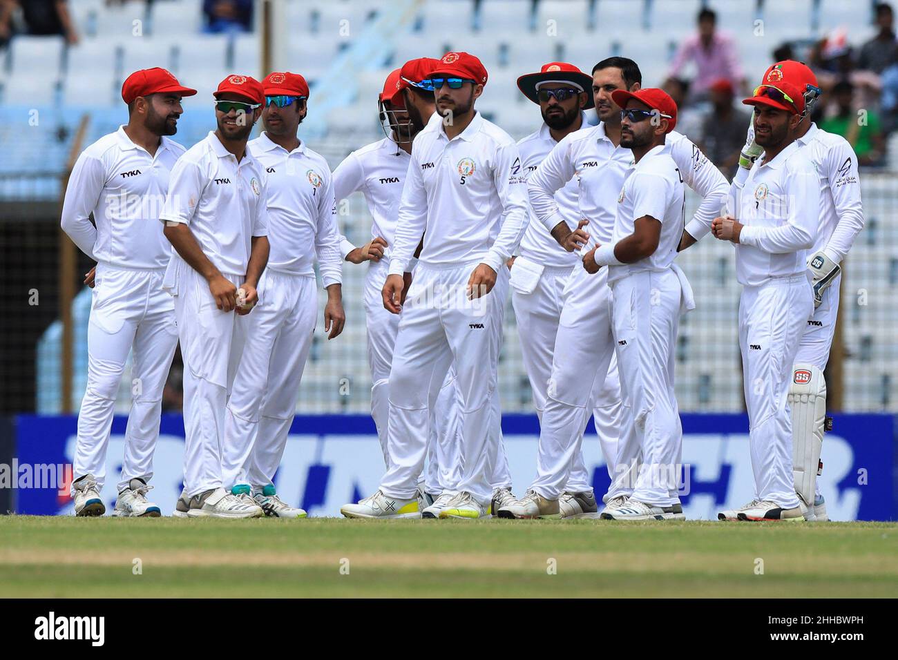 Afghanistan Cricketers Review System lors d'un match de cricket unique entre l'Afghanistan et le Bangladesh au stade Zohur Ahmed Chowdhury à Chittagong.Afghanistan gagné par 224 tours Banque D'Images