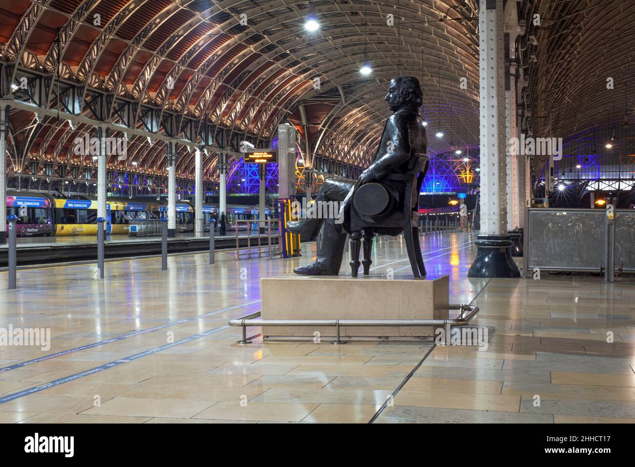 Gare de Paddington, Londres, bronze Statue du Royaume d'Isambard Brunel par John Doubleday Banque D'Images