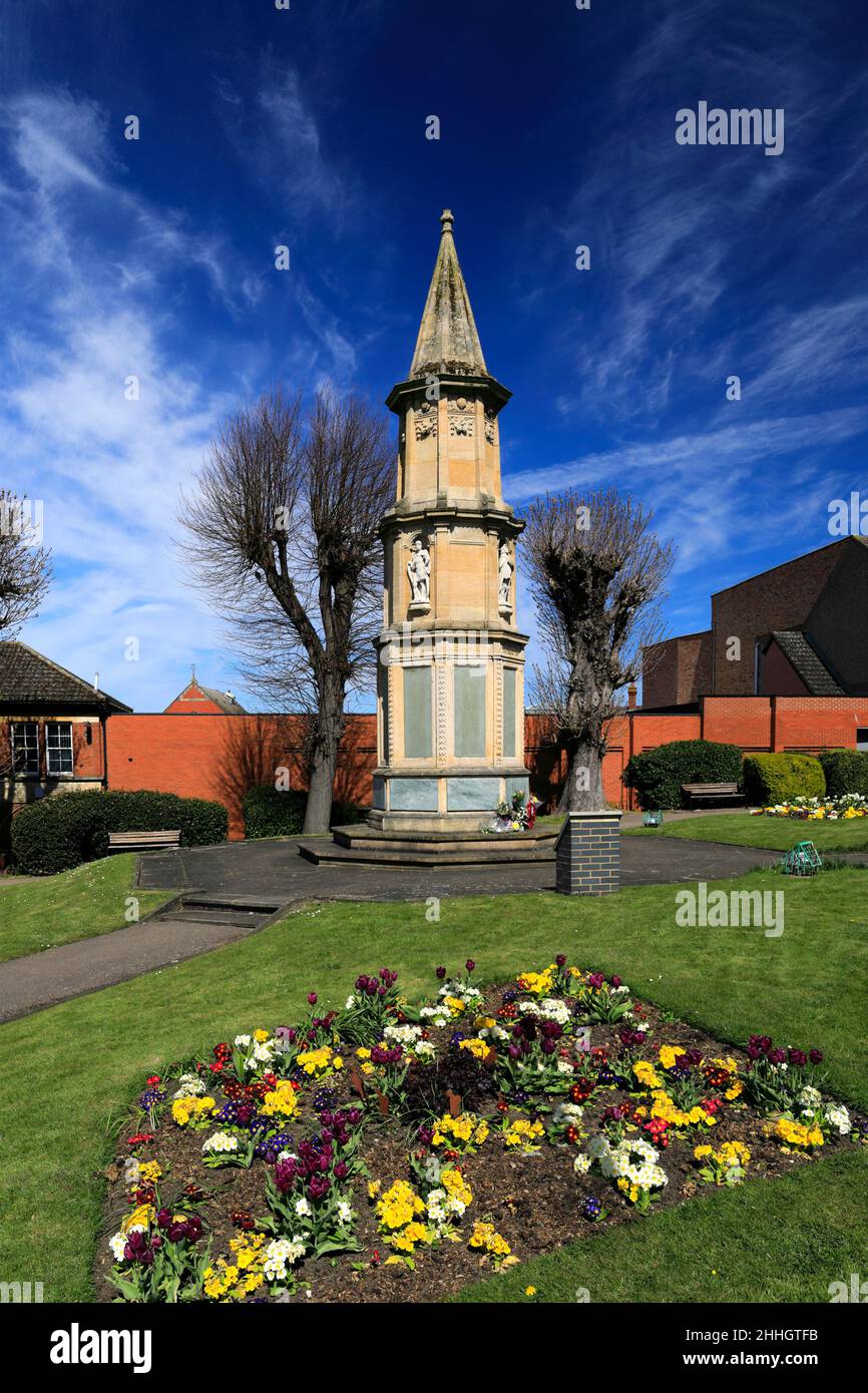 Jardins du War Memorial, Rushden Town, Northamptonshire, Angleterre, Royaume-Uni Banque D'Images