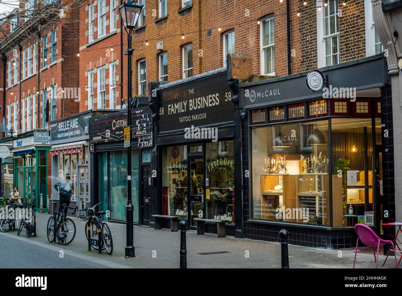 Exmouth Market, une rue à la mode semi-piétonne parsemée de boutiques indépendantes à Clerkenwell, dans le quartier londonien d'Islington, EC1, Londres, Engl Banque D'Images