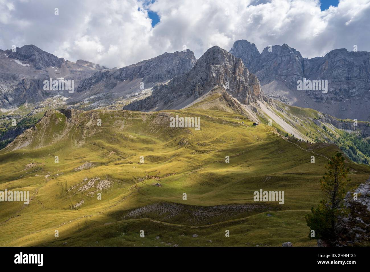 Paysage de montagne du col de San Nicolo. Dolomites. Italie. Banque D'Images