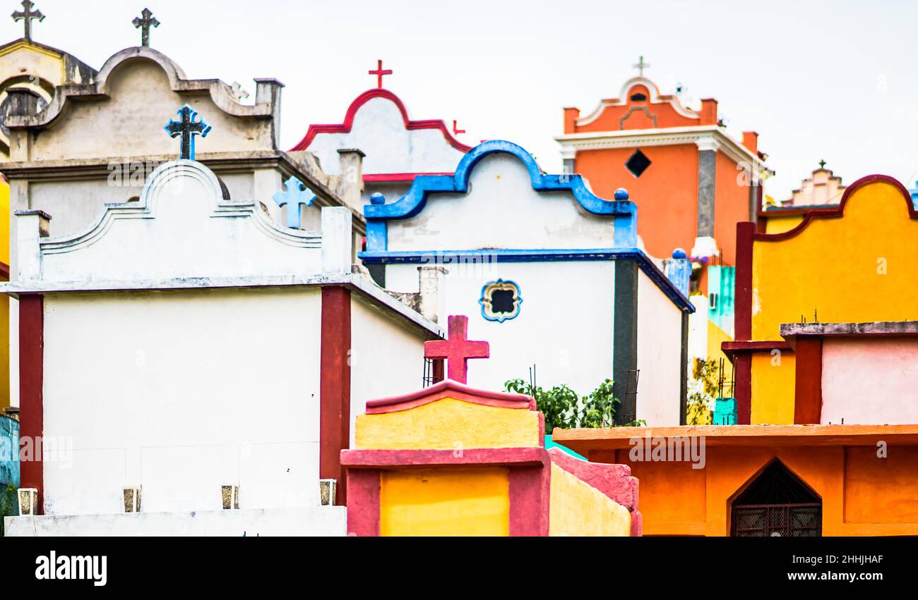 Cimetière coloré de Chichichastenango. Guatemala. Banque D'Images