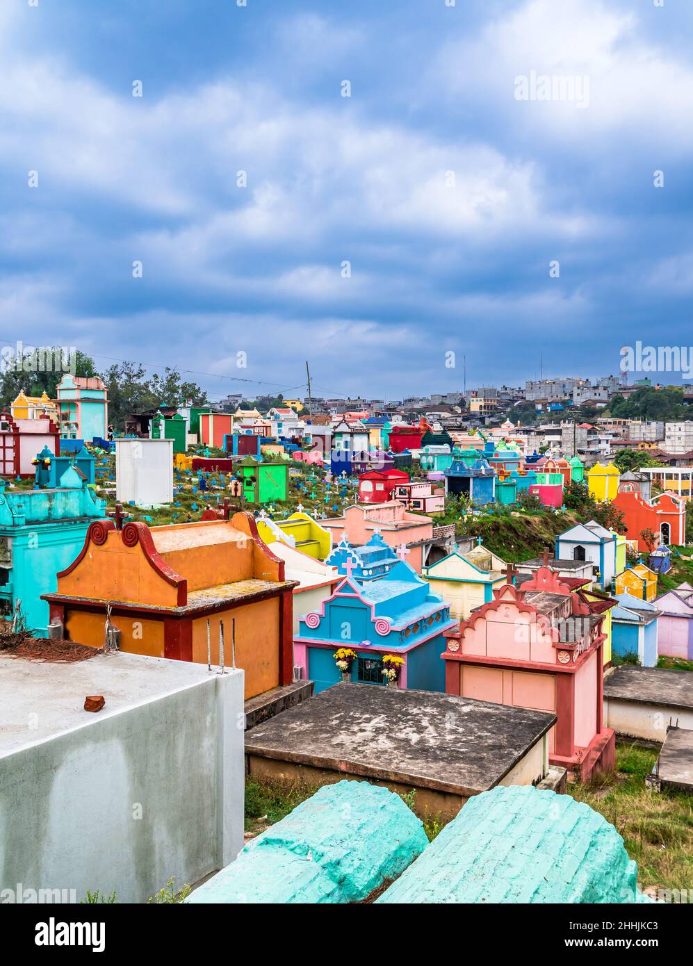 Cimetière coloré de Chichichastenango. Guatemala. Banque D'Images
