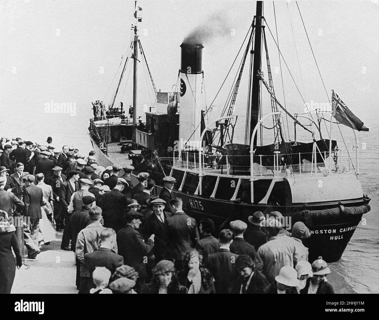 Kingston Cairngorm vu ici en quittant Hull pour les zones de pêche du Nord.Vers 1935 Banque D'Images