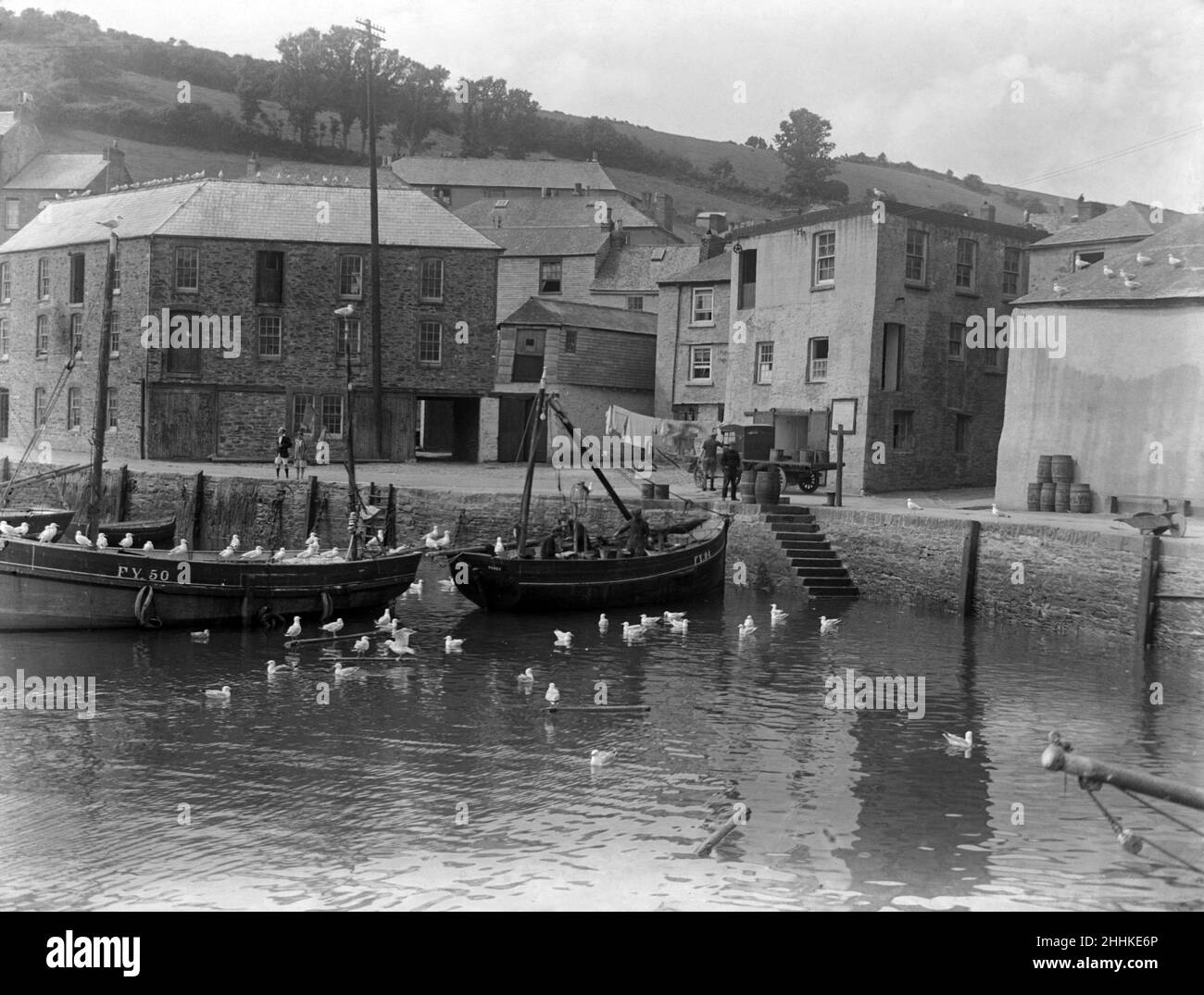 Port de Mevagissey, Cornwall.Août 1927. Banque D'Images