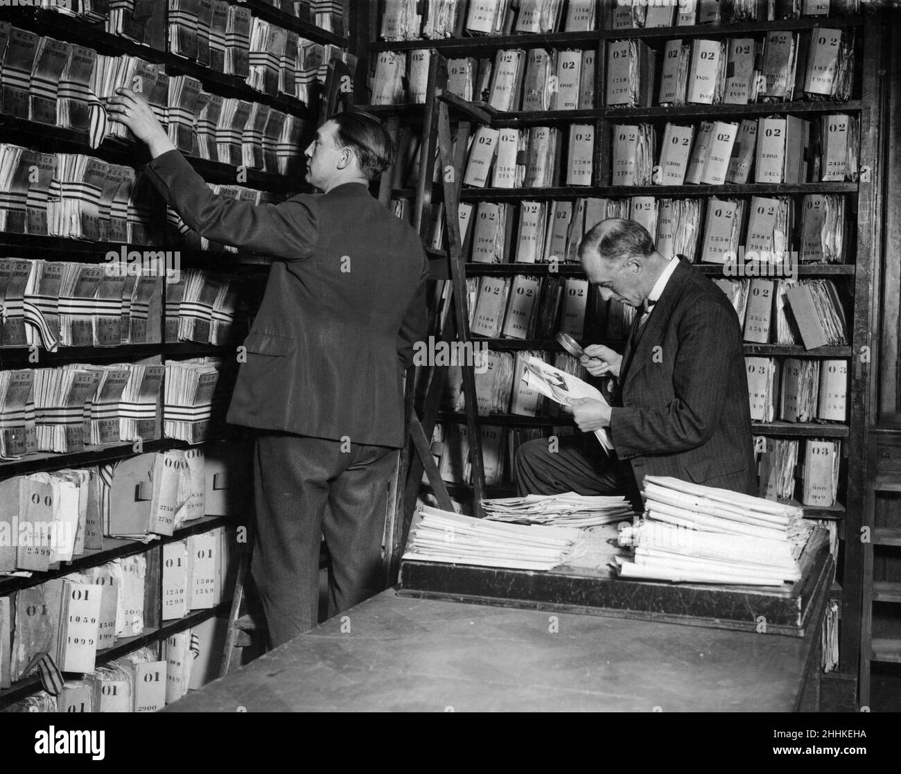 New Scotland Yard.Coin de stockage des casiers judiciaires et comparaison des photographies.Mai 1929. Banque D'Images