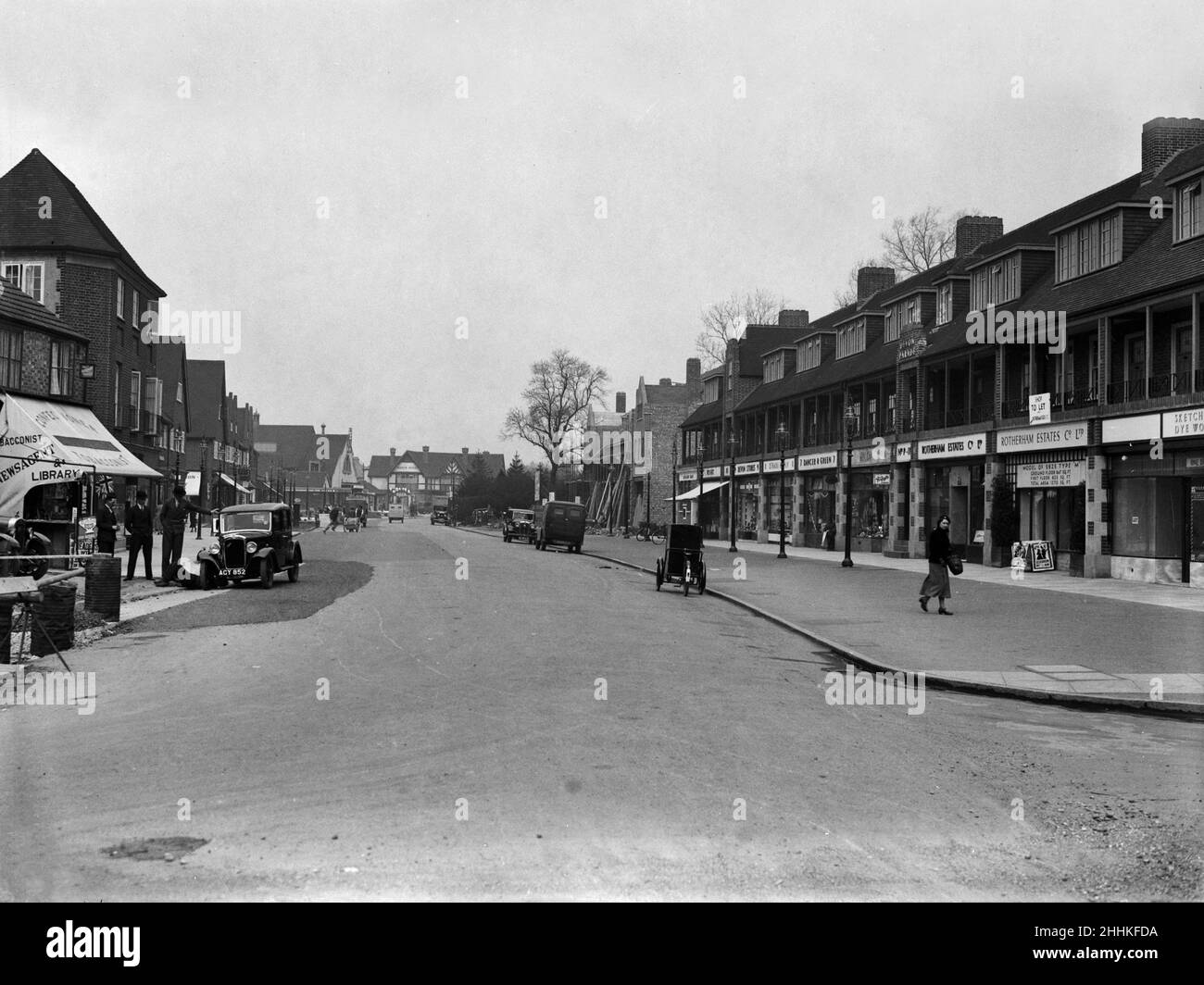 Magasins de Field End Road, Eastcote 3rd mai 1935 Banque D'Images