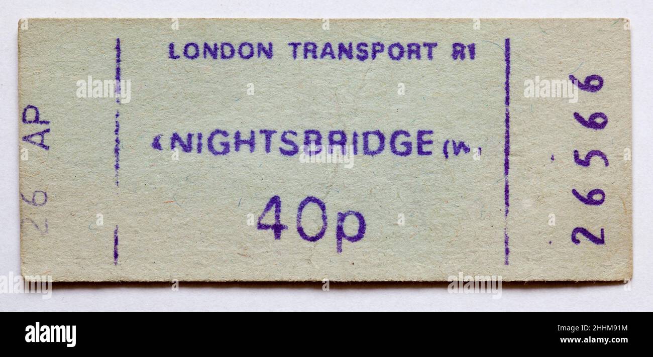 Vintage 1970s London Underground Railway Ticket - Knightsbridge Banque D'Images