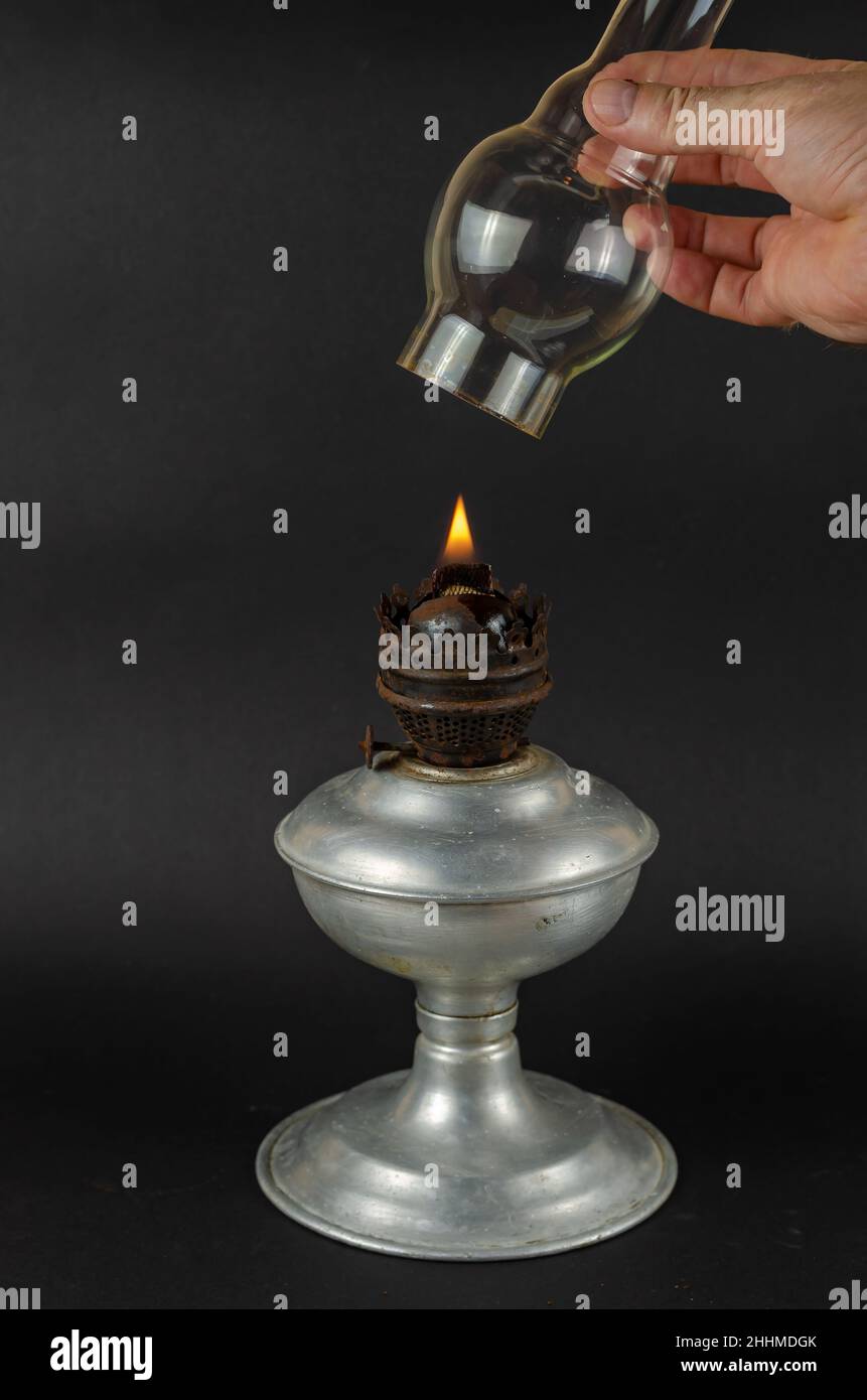 BOZHEN Lampe à Huile Domestique Sans Fumée - Éclairage D'urgence - Lampe Au Beurre - Lampe à Kérosène Pour L'intérieur - Lampe à Huile Moderne En Verre Transparent - Bougeoir En Verre