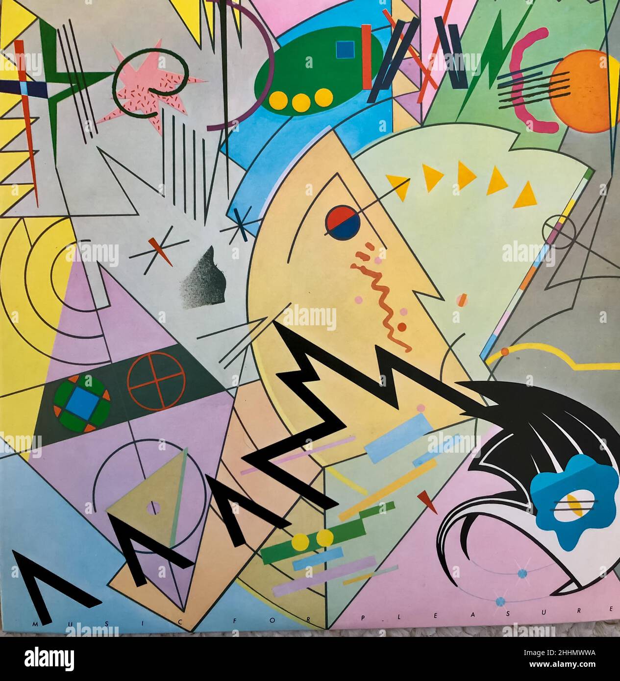 Londres, Royaume-Uni, Punk Rock Record Collection, Collection de musique des années 1970, 'The Damned- Music for Pleasure', Stiff Records, 1977, pochettes d'album rock vintage, pochettes d'album Banque D'Images