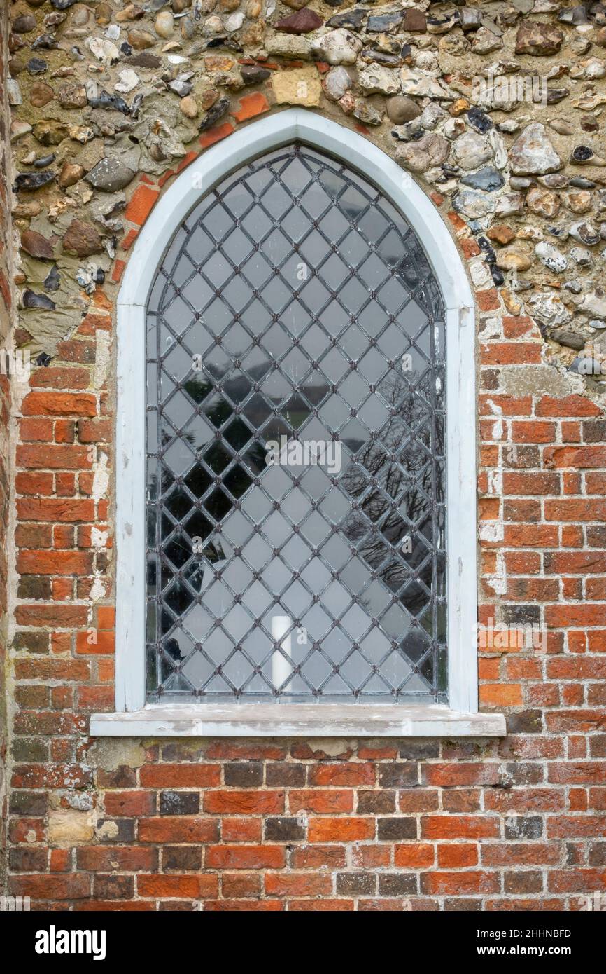 Windows à l'église St Mary's Church, Farnham, Suffolk, Royaume-Uni Banque D'Images