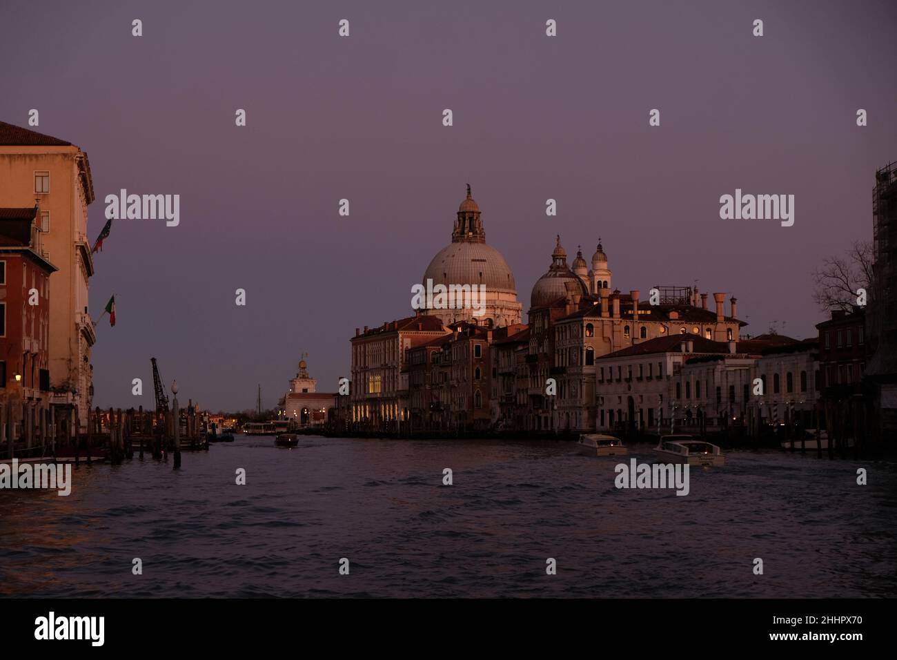 Vue sur Venise sur le coucher du soleil. Banque D'Images