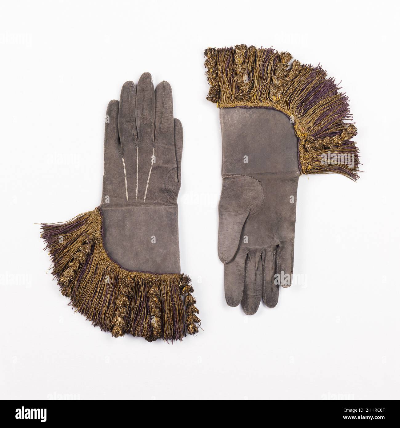 Gauntlet gloves Banque de photographies et d'images à haute résolution -  Alamy