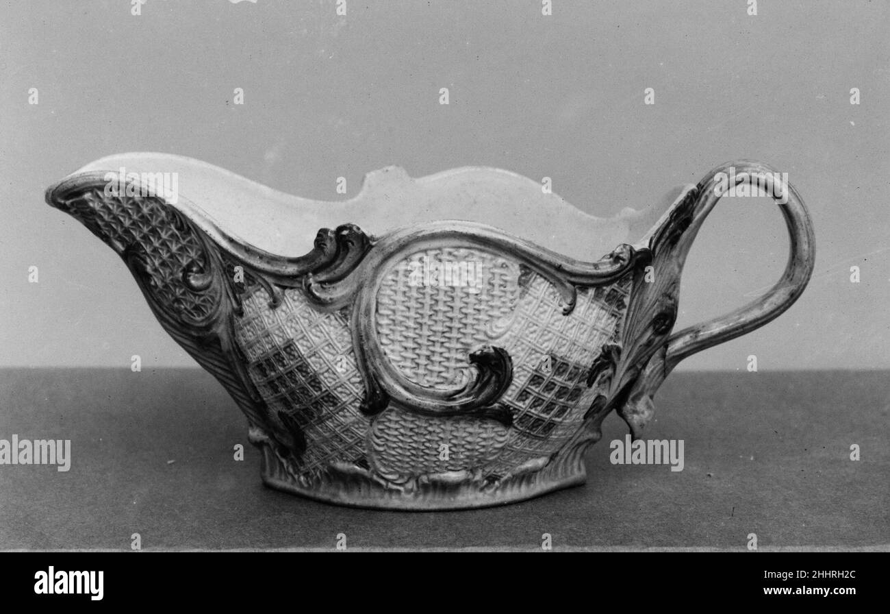 Sauceboat 1785 British (marché américain).Sauceboat.Britannique (marché américain).1785. Grès.Fabriqué à Staffordshire, Stoke-on-Trent, Angleterre Banque D'Images
