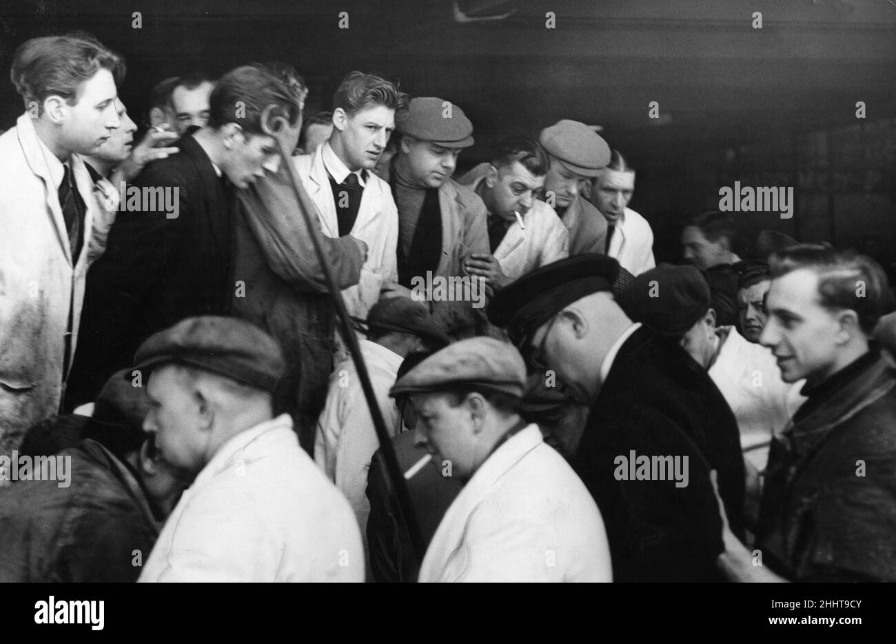 Journée de vente au salon commun du bétail et des produits laitiers du Yorkshire de l'est.6th avril 1955 Banque D'Images