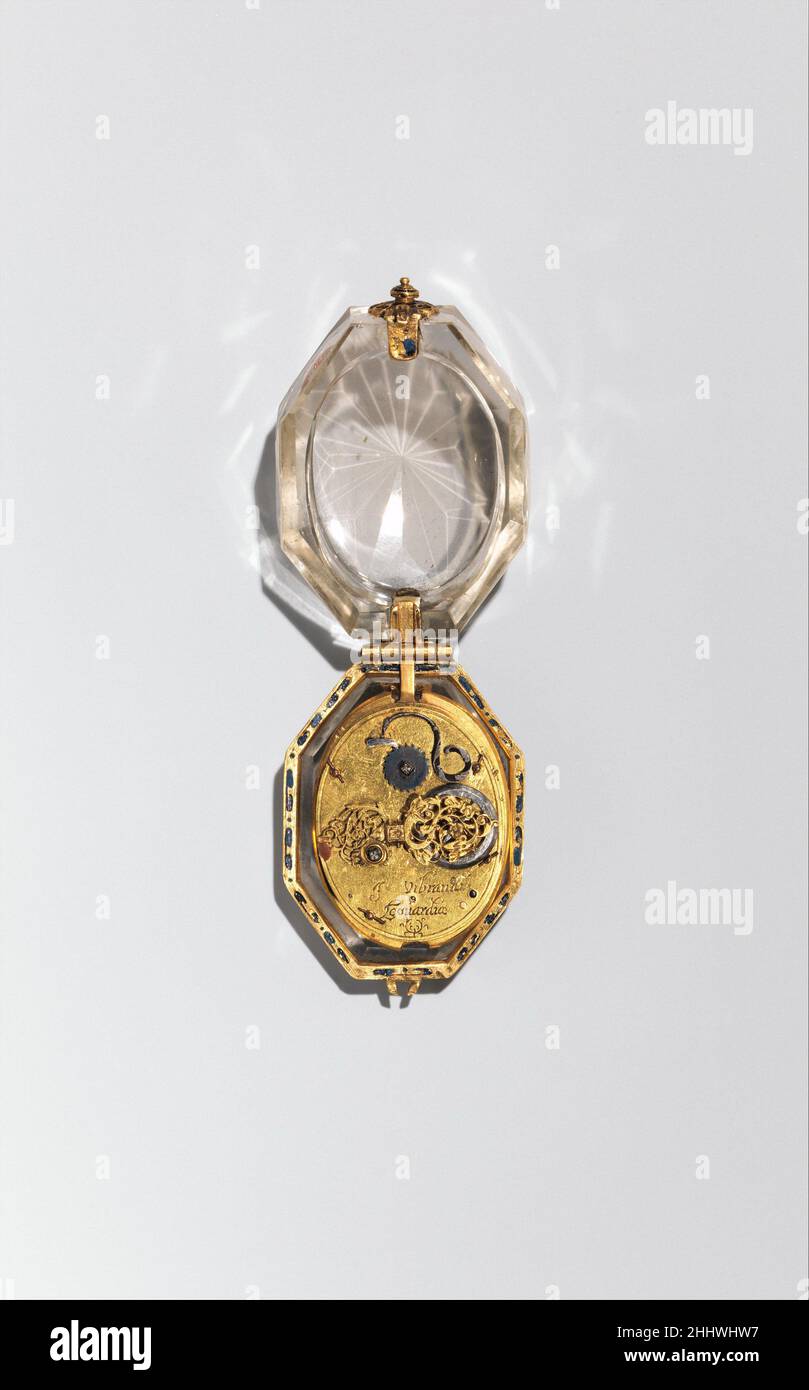 Regardez environ1640 Watchmaker: Jacob Wybrants aujourd'hui Leeuwarden est une petite ville plutôt tranquille, mais au XVIIe siècle, elle était la capitale d'une riche province hollandaise ainsi que le siège du prince Stadholder de Frise.Il n'est donc pas totalement improbable qu'un horloger relativement peu important trouve un patron pour cette élégante montre.En 1648, la succession de Leeuwarden orfèvre Minne Sikkes (enregistrée en 1618, d.1648) contenait un grand boîtier de montre en cristal et quatre plus petits.Voir 193730 Banque D'Images